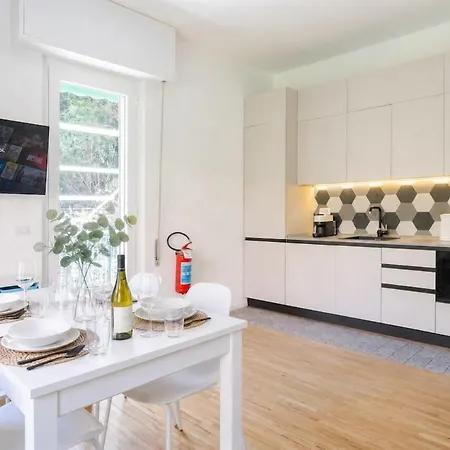 Apartment Private Terrace Ac Wifi Parking